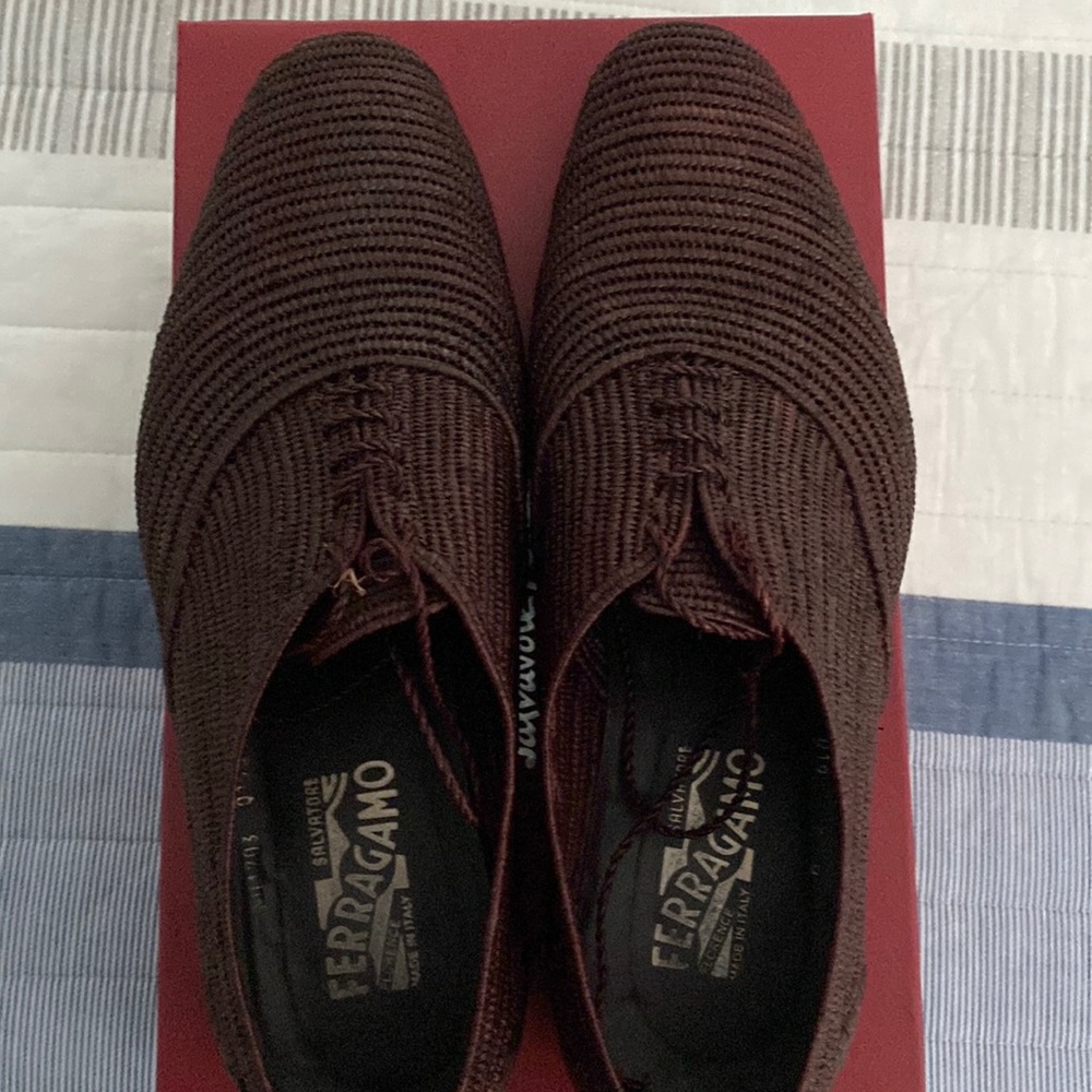 Salvatore Ferragamo Men’s size 10 woven raffia shoes, brown.